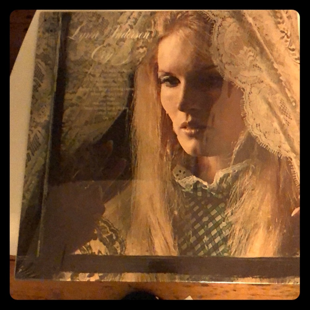 LYNN AnDERSON   CRY record